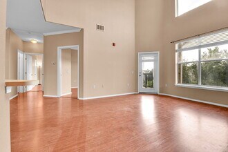 18909 E Warren Cir in Aurora, CO - Building Photo - Building Photo