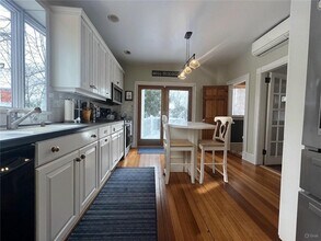 9 Sylvan St in Newport, RI - Building Photo - Building Photo