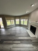 17 Willow Pkwy in Buffalo Grove, IL - Building Photo - Building Photo