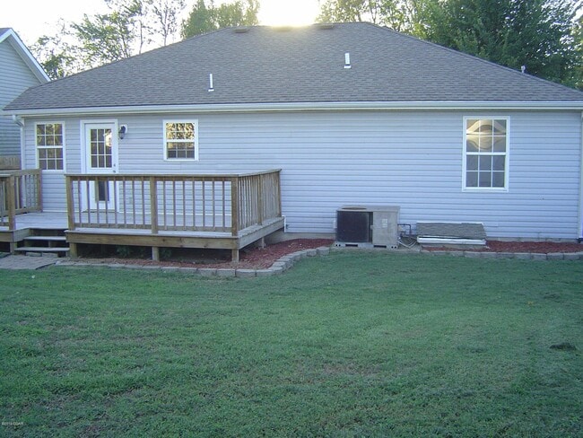 2413 Iron Gates Rd in Joplin, MO - Building Photo - Building Photo
