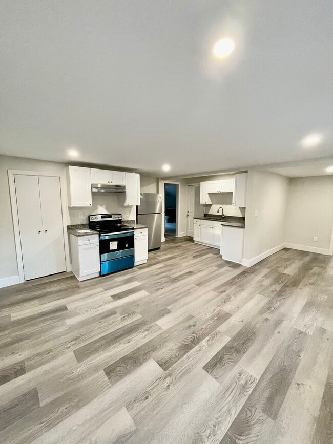 property at 16 Crompton St