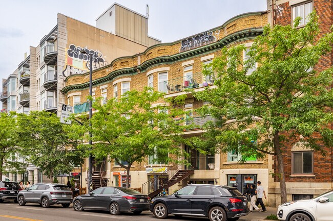 5225-5239 Du Parc Av