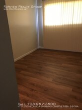 15701 Lamon Ave-Unit -9 in Oak Forest, IL - Building Photo - Building Photo