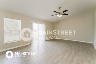 730 Sierra Cir in Davenport, FL - Foto de edificio - Building Photo