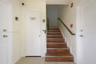 571 NE 82nd St in Miami, FL - Building Photo - Building Photo