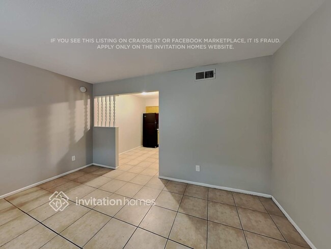 1146 E Hatcher Rd in Phoenix, AZ - Foto de edificio - Building Photo