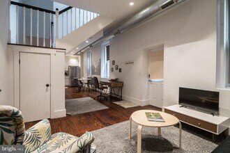 126 N 3rd St in Philadelphia, PA - Building Photo - Building Photo