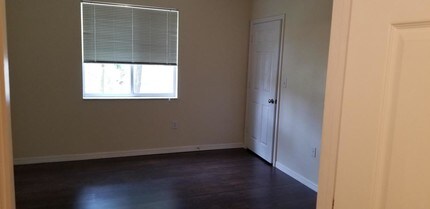 6482 Emerald Dunes Dr-Unit -208 in Royal Palm Beach, FL - Building Photo - Building Photo