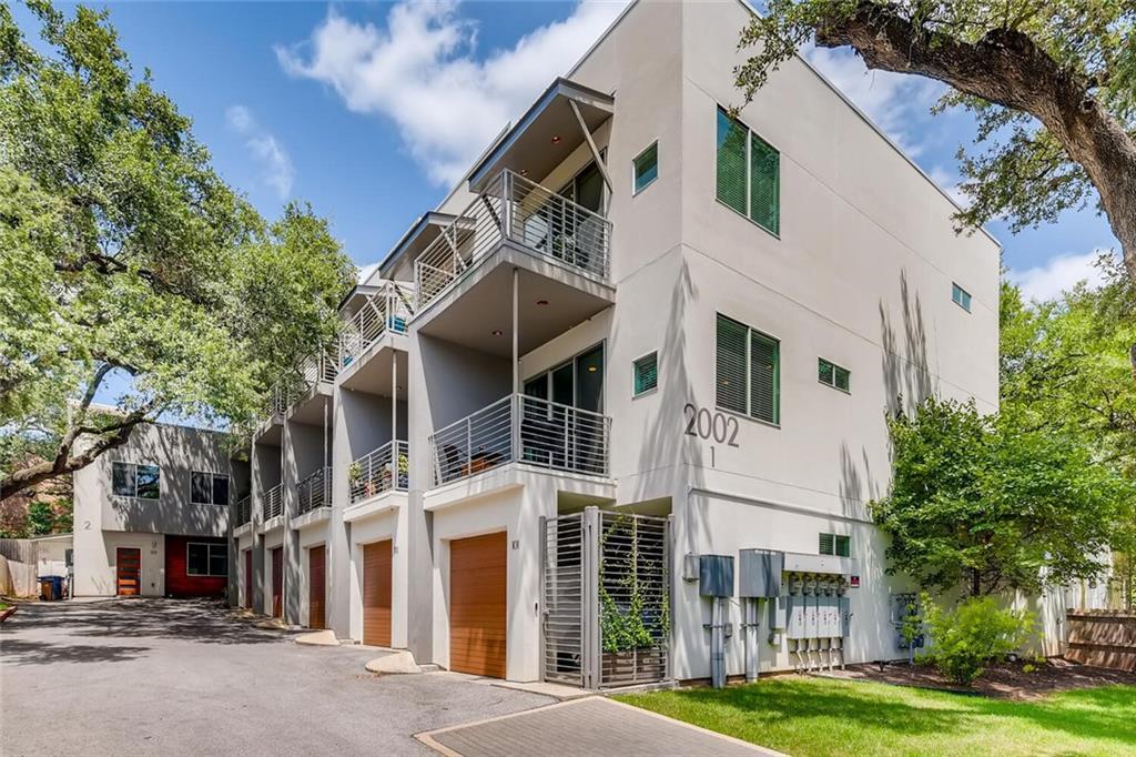 2002 Glen Allen St in Austin, TX - Building Photo