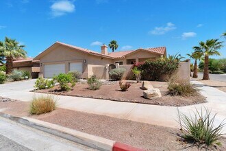 67892 Mccallum Way in Cathedral City, CA - Building Photo - Building Photo