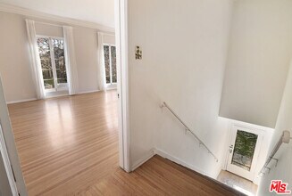 1215 S Alfred St in Los Angeles, CA - Building Photo - Building Photo