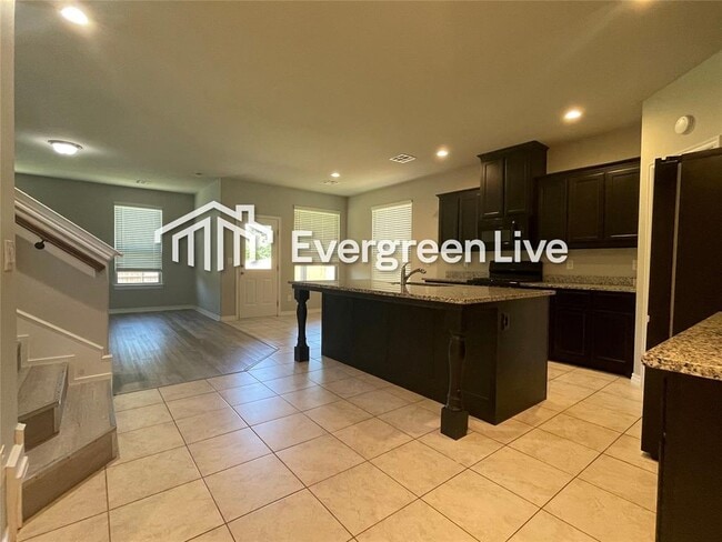 3605 Molly Dr in Yukon, OK - Building Photo - Building Photo