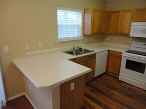 7529 Brighton Hill Ln in Raleigh, NC - Building Photo - Building Photo