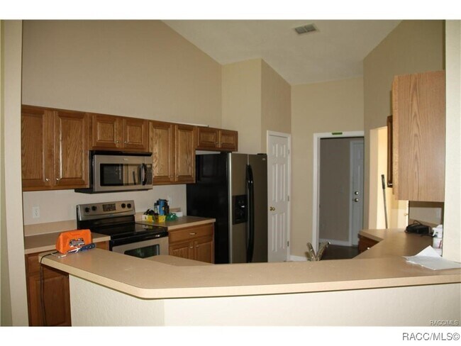 6 Gourds Ct W in Homosassa, FL - Building Photo - Building Photo