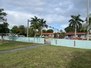 13200 SW 55th St in Miami, FL - Building Photo - Building Photo