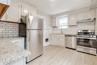 113 Powell Ave in Ferguson, MO - Foto de edificio - Building Photo