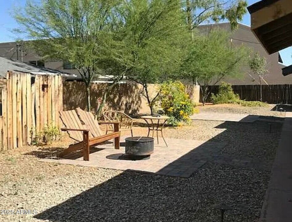 547 W San Juan Ave in Phoenix, AZ - Building Photo