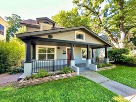 839 Rio Chico Way in Chico, CA - Building Photo