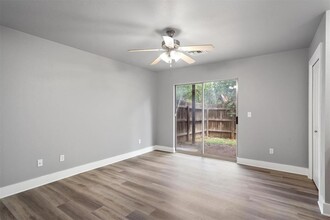 13420 Lyndhurst St, Unit 502 in Austin, TX - Building Photo - Building Photo