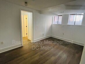 815 Maryland Ave NE in Washington, DC - Building Photo - Building Photo