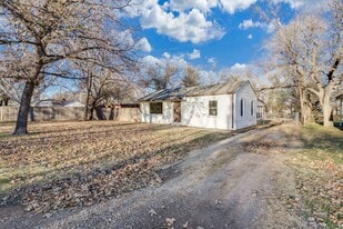 4316 Bartlow Dr in Wichita, KS - Building Photo