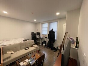 42 Peterborough St, Unit 24 in Boston, MA - Building Photo - Building Photo