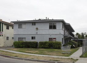 1172 N Mayfair Ave Apartments