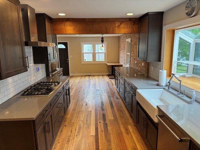 3811 Liberty Blvd in Westmont, IL - Building Photo - Building Photo