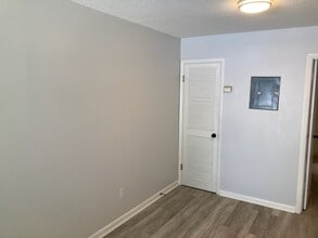1311 Plum Cir in Chipley, FL - Building Photo - Building Photo