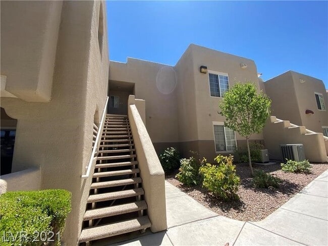 property at 1901 Desert Falls Ct