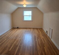 331 E 264th St in Euclid, OH - Building Photo - Building Photo