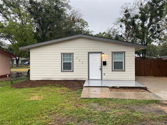 306 Alto Dr in Garland, TX - Building Photo