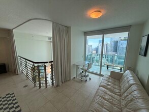 41 SE 5th St, Unit BORS 2308 in Miami, FL - Building Photo - Building Photo
