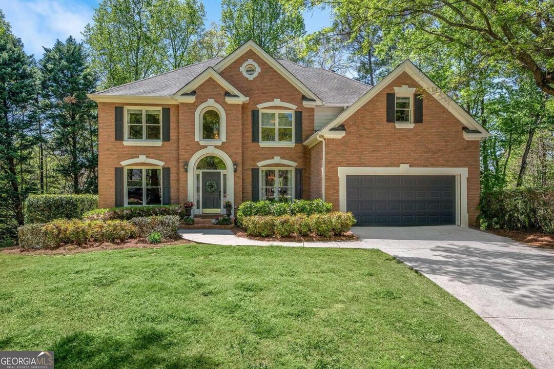 1570 Wynridge Pointe in Alpharetta, GA - Building Photo