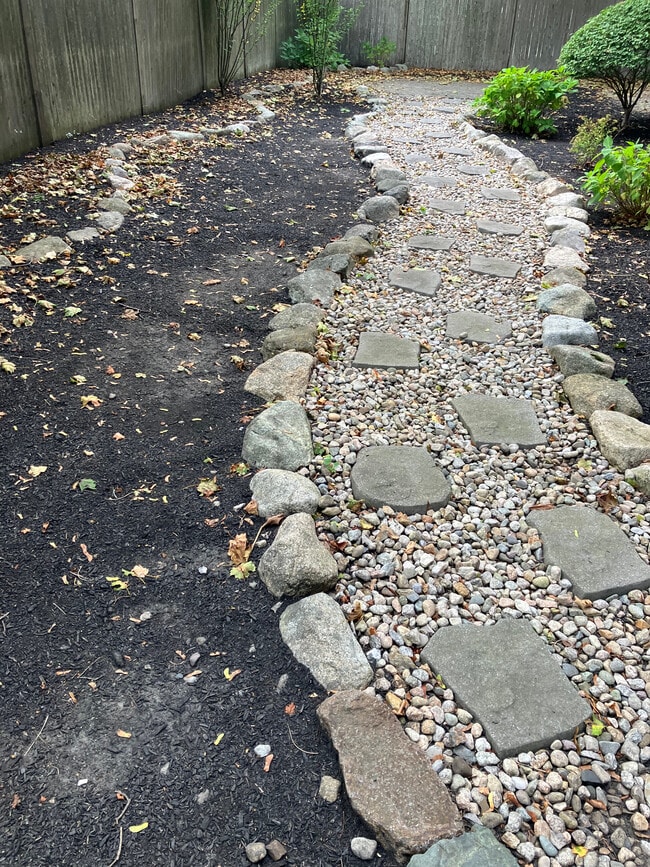 287 Commercial St, Unit 11 in Braintree, MA - Building Photo - Building Photo