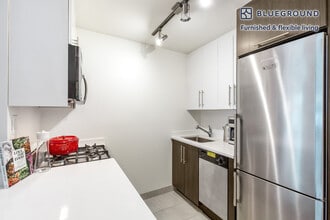 360 W 34th St. in New York, NY - Building Photo - Building Photo