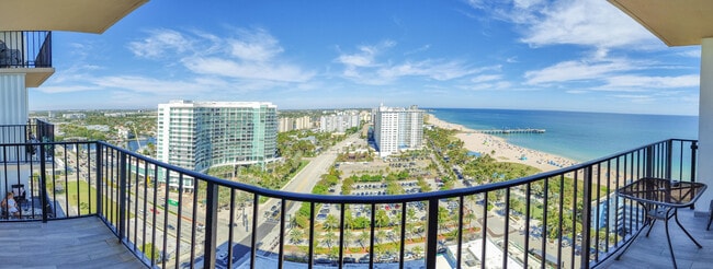 101 Briny Ave in Pompano Beach, FL - Building Photo - Building Photo