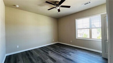 3124 Hawthorne Path in Braselton, GA - Building Photo - Building Photo