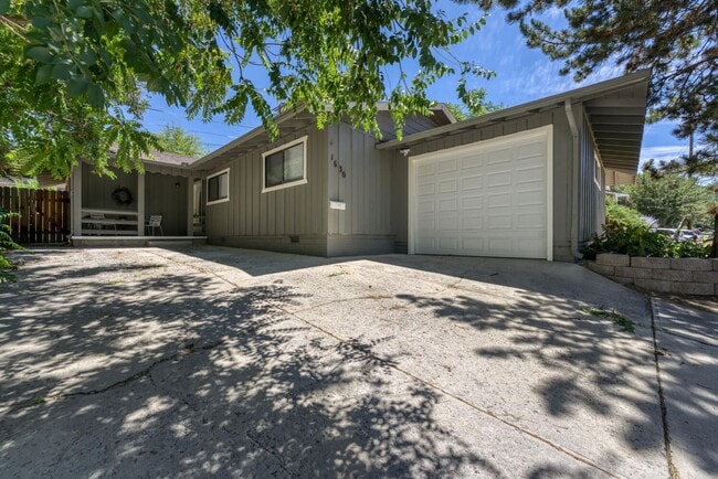 property at 1255 Plumas St