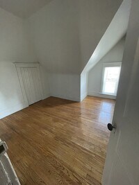205 E Briggs Ave photo'