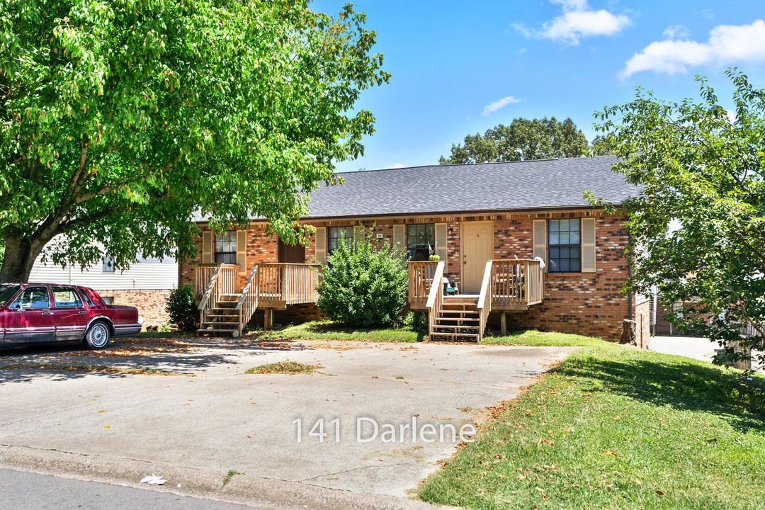 141 Darlene Dr in Clarksville, TN - Building Photo