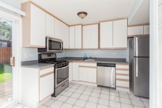 444 Degas Cir in Bolingbrook, IL - Building Photo - Building Photo