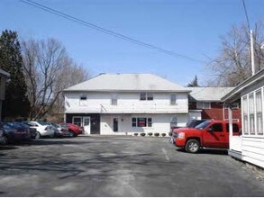 617-619 Hoosick Rd in Troy, NY - Building Photo - Other