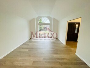 2963 Sarah Ln in Eugene, OR - Building Photo - Building Photo