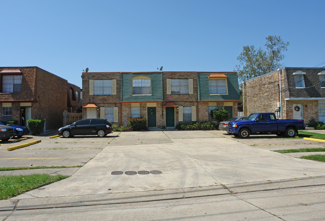 2108 Richland Ave in Metairie, LA - Building Photo