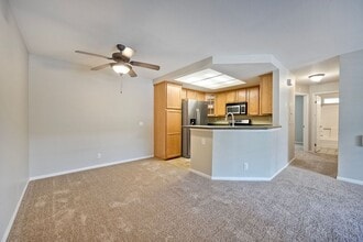 12588 Carmel Creek Rd in San Diego, CA - Building Photo - Building Photo