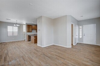 684 Sumatra Pl in Henderson, NV - Building Photo - Building Photo