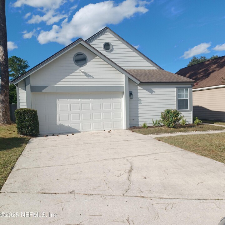 7775 Mactavish Way S in Jacksonville, FL - Building Photo