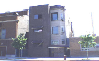 5857 N Broadway St Apartments