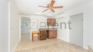 6534 Precourt Dr in Orlando, FL - Foto de edificio - Building Photo